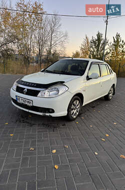 Седан Renault Clio 2012 в Днепре