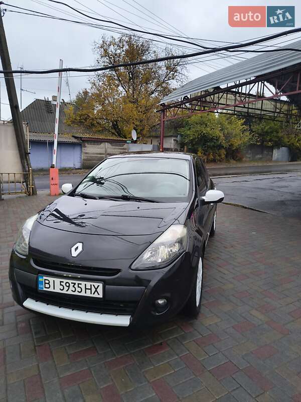 Хэтчбек Renault Clio 2011 в Днепре
