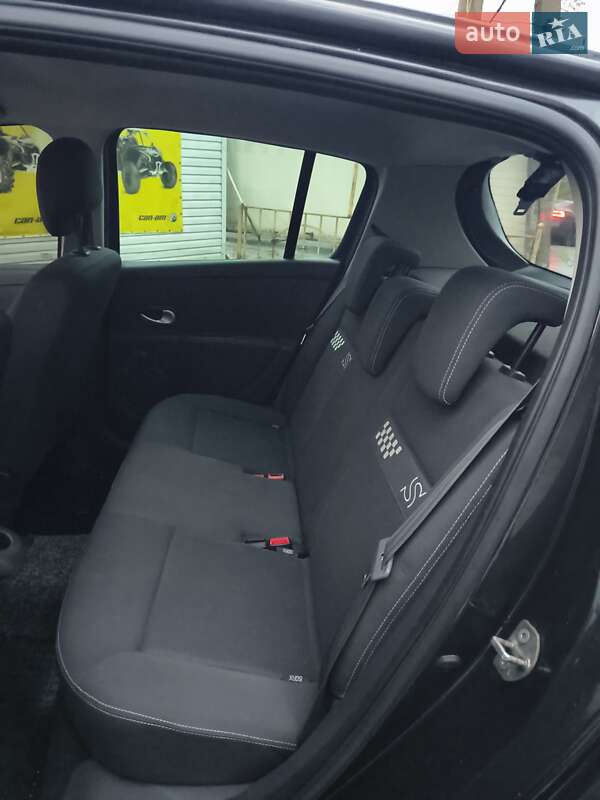 Хэтчбек Renault Clio 2011 в Днепре