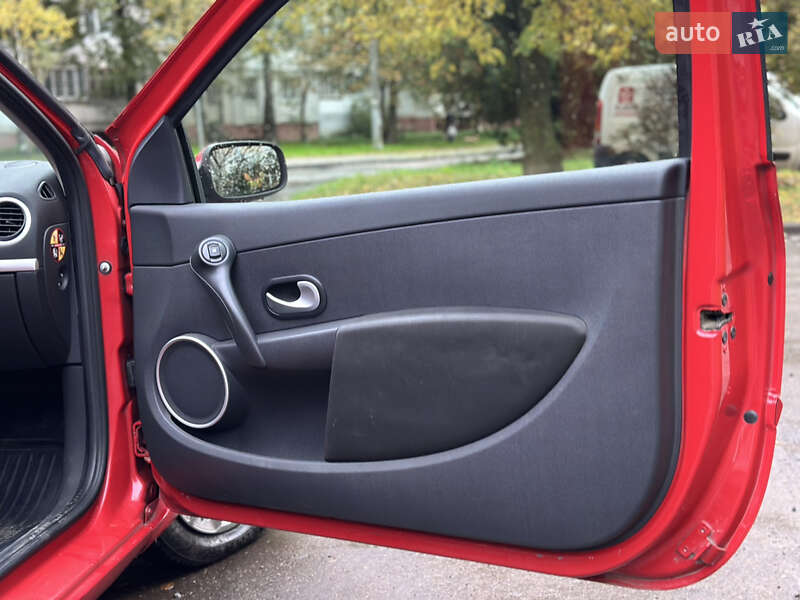 Седан Renault Clio 2010 в Львові фото 6 Седан Renault Clio 2010 в Львові