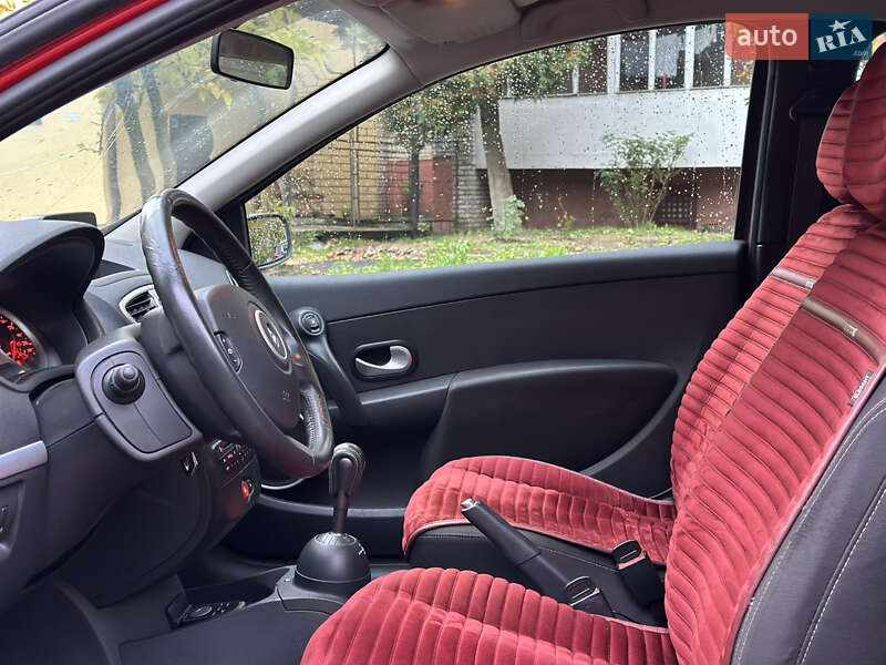 Седан Renault Clio 2010 в Львові фото 13 Седан Renault Clio 2010 в Львові