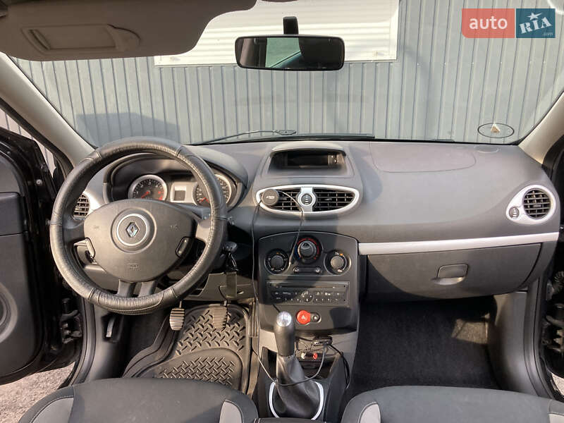 Универсал Renault Clio 2011 в Киеве фото 8 Универсал Renault Clio 2011 в Киеве