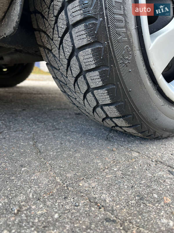 Хетчбек Renault Clio 2006 в Хоролі