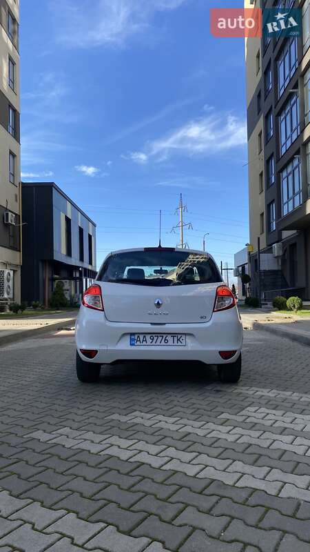 Хэтчбек Renault Clio 2012 в Ивано-Франковске