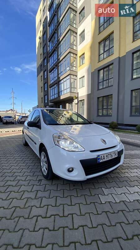Хэтчбек Renault Clio 2012 в Ивано-Франковске