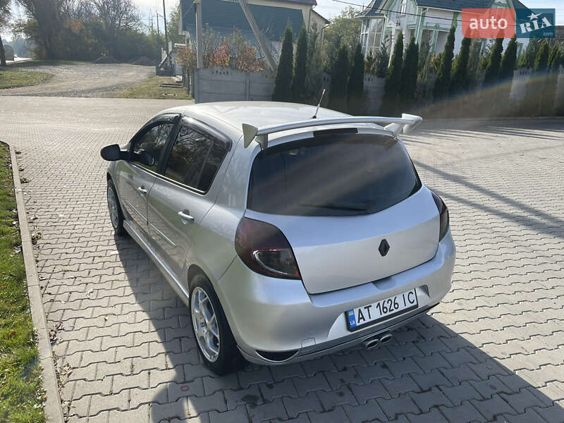 Хетчбек Renault Clio 2011 в Кіцмані