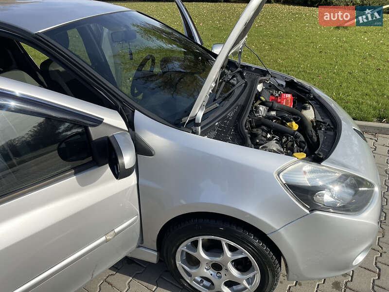 Хетчбек Renault Clio 2011 в Кіцмані