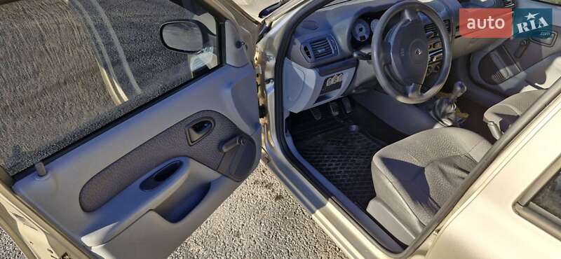 Седан Renault Clio 2007 в Вінниці