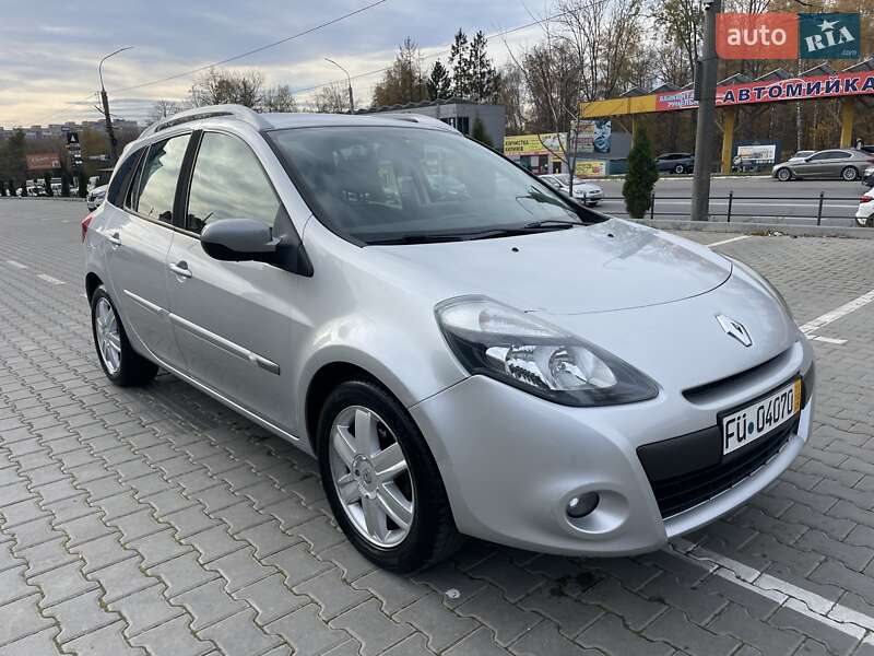 Renault Clio 2011 Renault Clio 2011