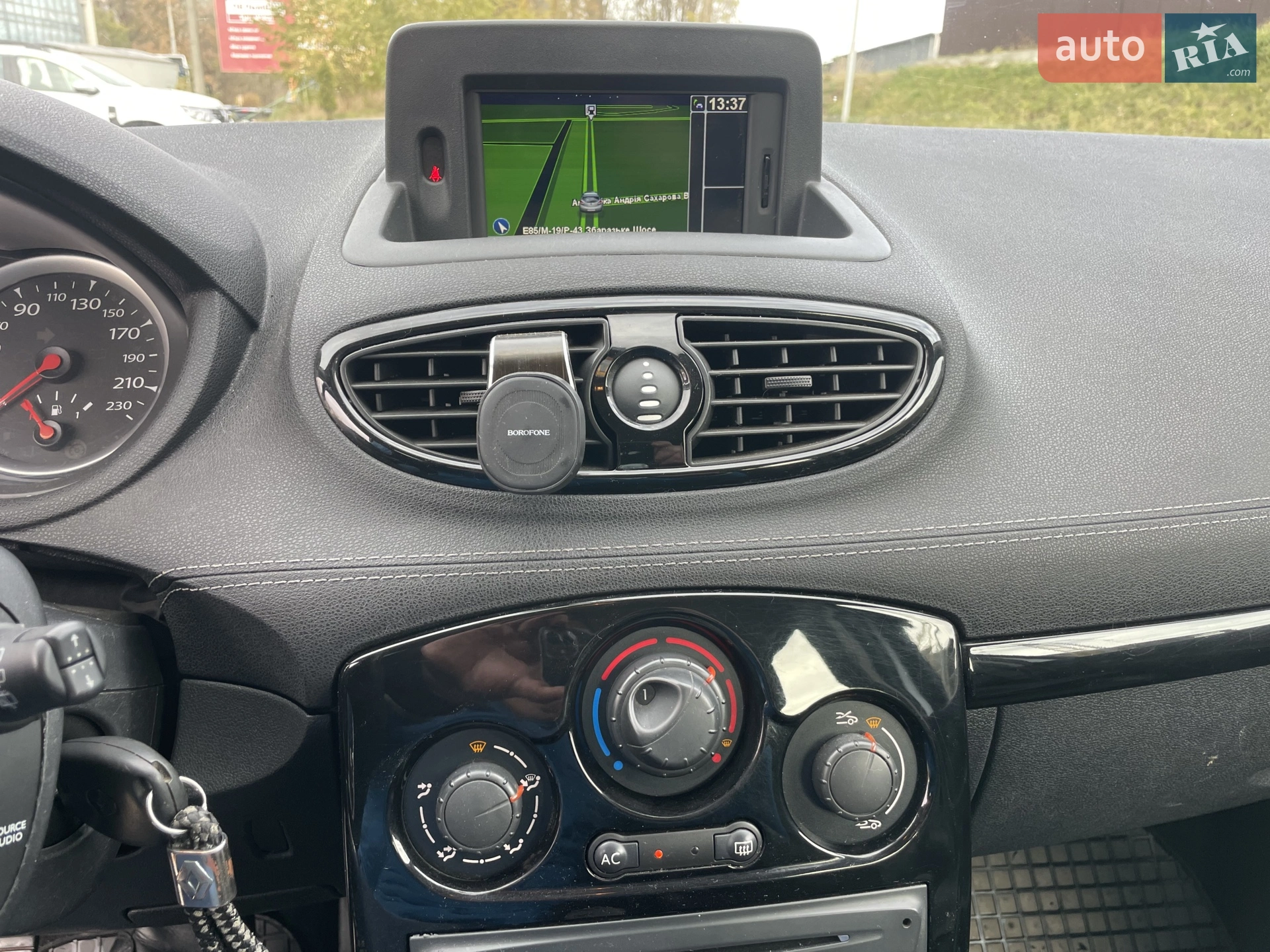 2011 Renault Clio - мініатюра 13