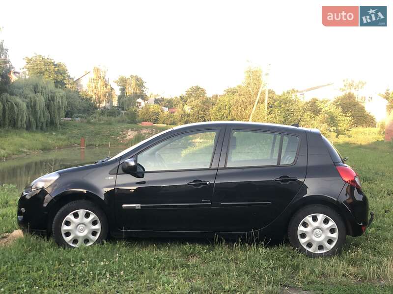 Хетчбек Renault Clio 2012 в Луцьку фото 10 Хетчбек Renault Clio 2012 в Луцьку