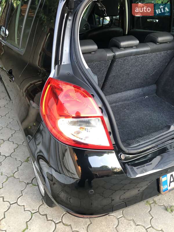 Хетчбек Renault Clio 2012 в Луцьку фото 20 Хетчбек Renault Clio 2012 в Луцьку