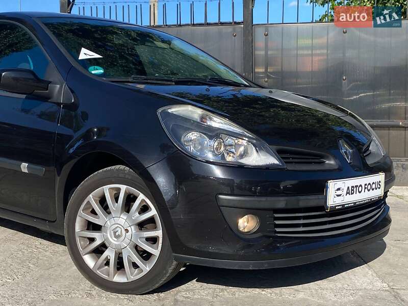 Хэтчбек Renault Clio 2007 в Киеве фото 4 Хэтчбек Renault Clio 2007 в Киеве