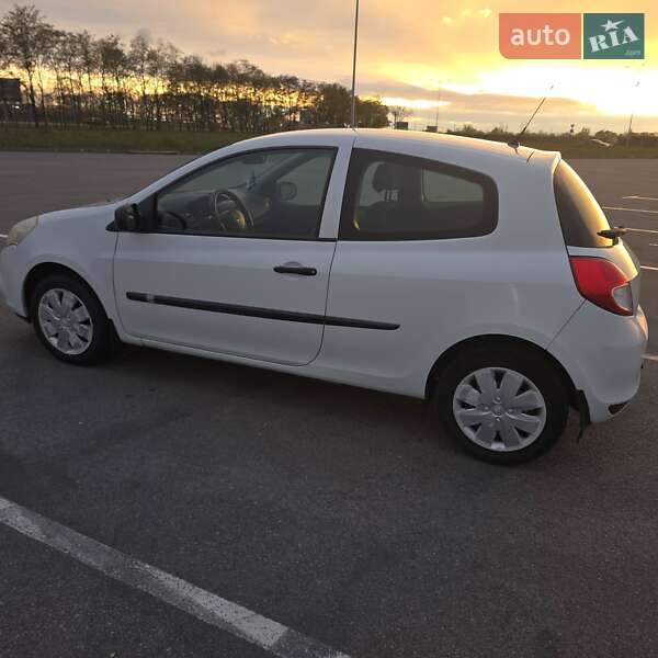 Хетчбек Renault Clio 2011 в Дніпрі