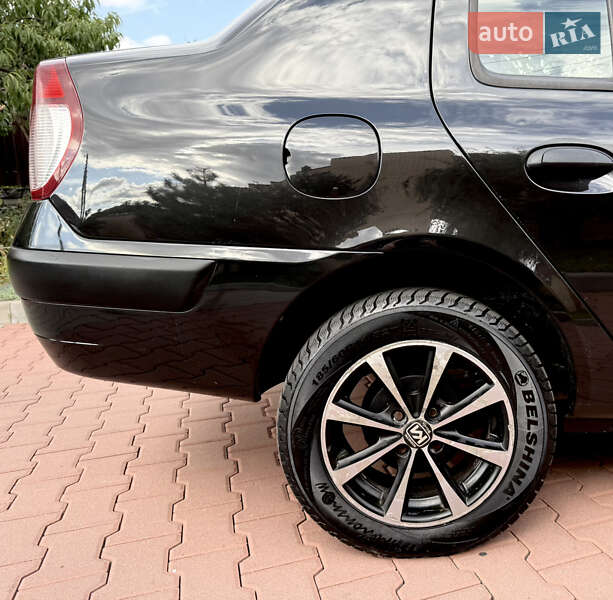 Седан Renault Clio 2006 в Белой Церкви