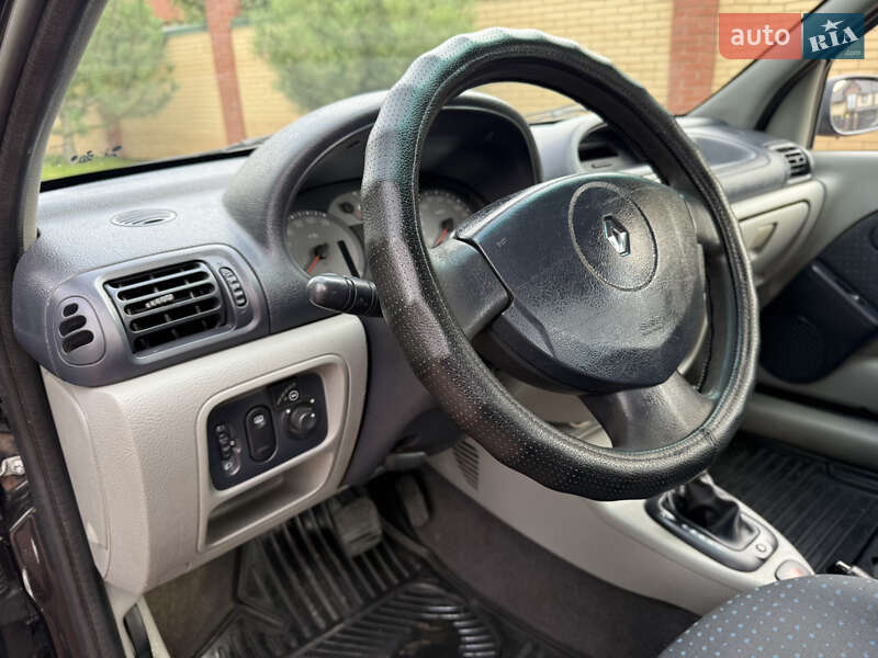 Седан Renault Clio 2006 в Белой Церкви
