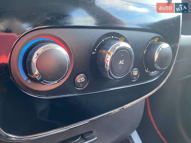 Хэтчбек Renault Clio 2014 в Львове фото 15 Хэтчбек Renault Clio 2014 в Львове