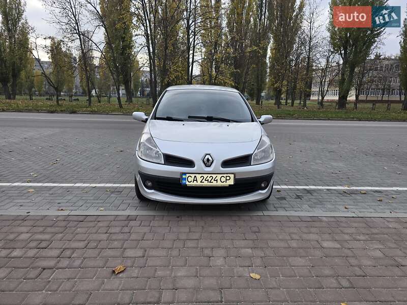 Хетчбек Renault Clio 2008 в Черкасах фото Хетчбек Renault Clio 2008 в Черкасах
