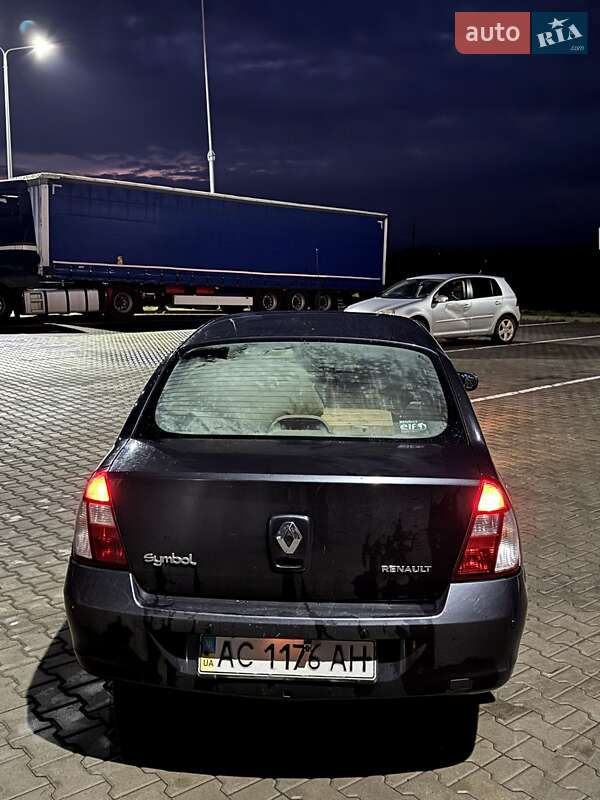 Седан Renault Clio 2008 в Горохові