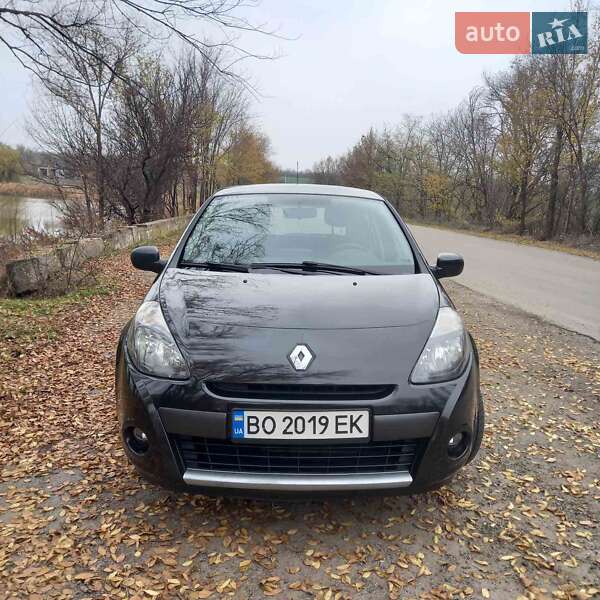 Хэтчбек Renault Clio 2009 в Томаковке