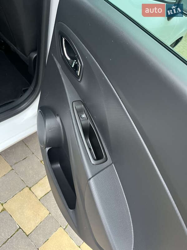 Универсал Renault Clio 2013 в Калуше фото 39 Универсал Renault Clio 2013 в Калуше