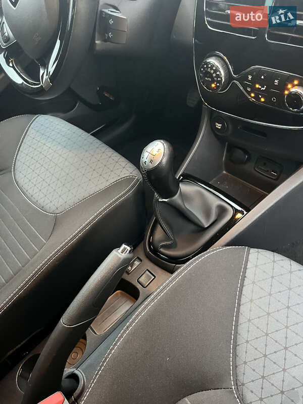 Универсал Renault Clio 2013 в Калуше фото 42 Универсал Renault Clio 2013 в Калуше