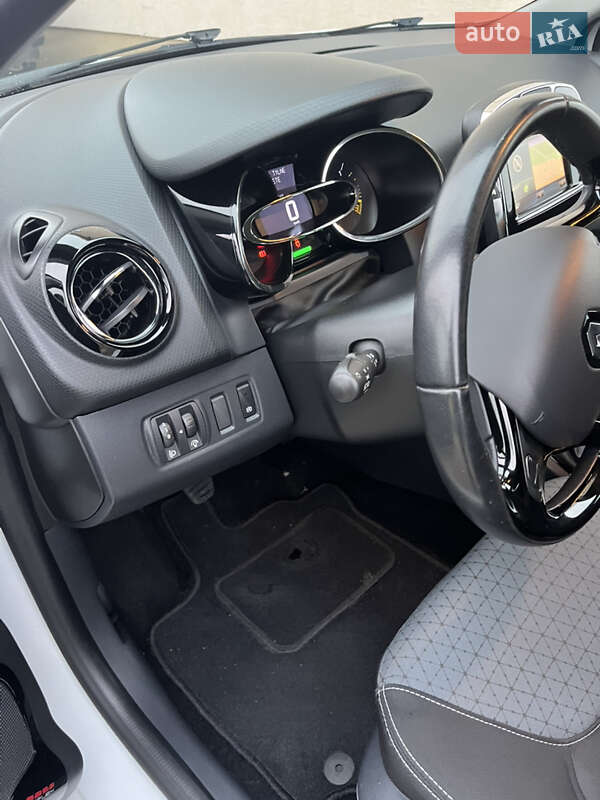 Универсал Renault Clio 2013 в Калуше фото 50 Универсал Renault Clio 2013 в Калуше