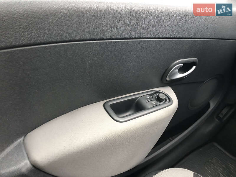 Універсал Renault Clio 2012 в Радивиліві фото 31 Універсал Renault Clio 2012 в Радивиліві