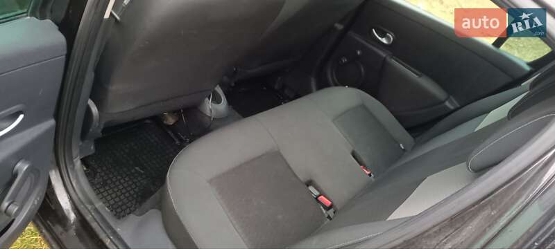 Хэтчбек Renault Clio 2011 в Жовкве фото 2 Хэтчбек Renault Clio 2011 в Жовкве