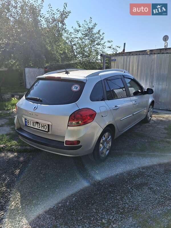 Седан Renault Clio 2012 в Полтаві фото 2 Седан Renault Clio 2012 в Полтаві