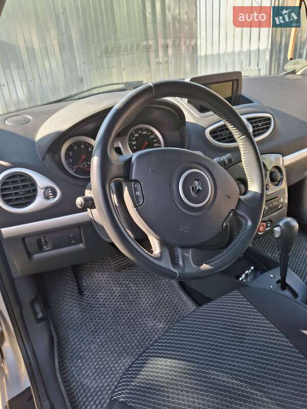 Седан Renault Clio 2012 в Полтаві фото 4 Седан Renault Clio 2012 в Полтаві