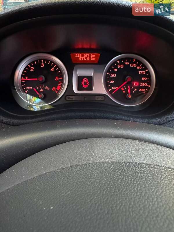 Хэтчбек Renault Clio 2012 в Запорожье