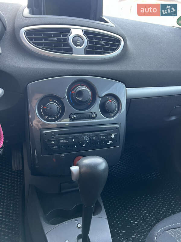 Універсал Renault Clio 2012 в Полтаві