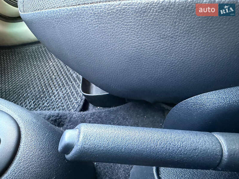 Хетчбек Renault Clio 2003 в Сумах