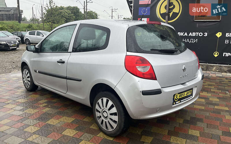 Хетчбек Renault Clio 2007 в Стрию фото 5 Хетчбек Renault Clio 2007 в Стрию