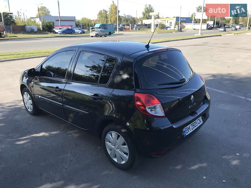 Хэтчбек Renault Clio 2009 в Сумах