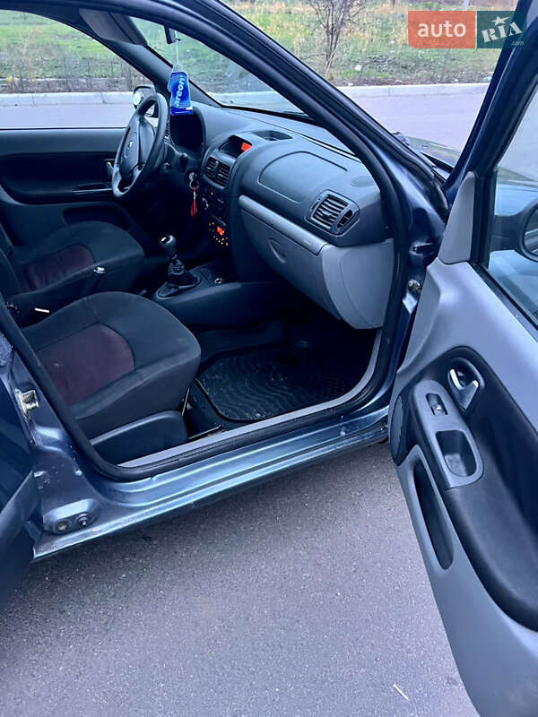 Седан Renault Clio 2006 в Кривом Роге фото 12 Седан Renault Clio 2006 в Кривом Роге