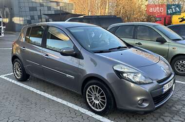 Хэтчбек Renault Clio 2011 в Глевахе