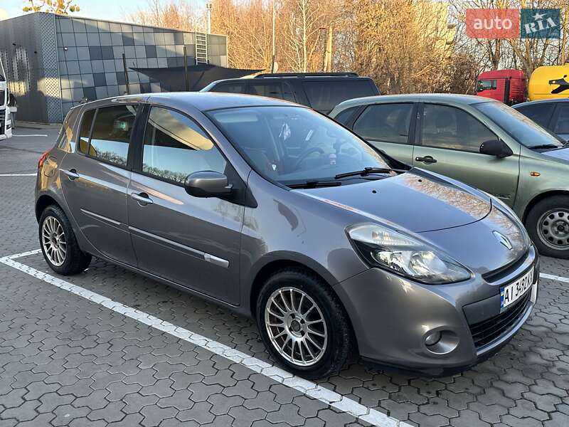 Хетчбек Renault Clio 2011 в Глевасі
