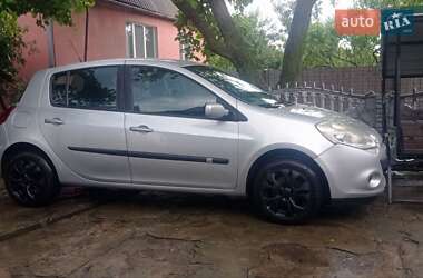 Хэтчбек Renault Clio 2010 в Павлограде