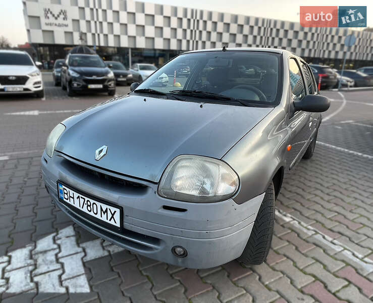 Хэтчбек Renault Clio 2001 в Одессе
