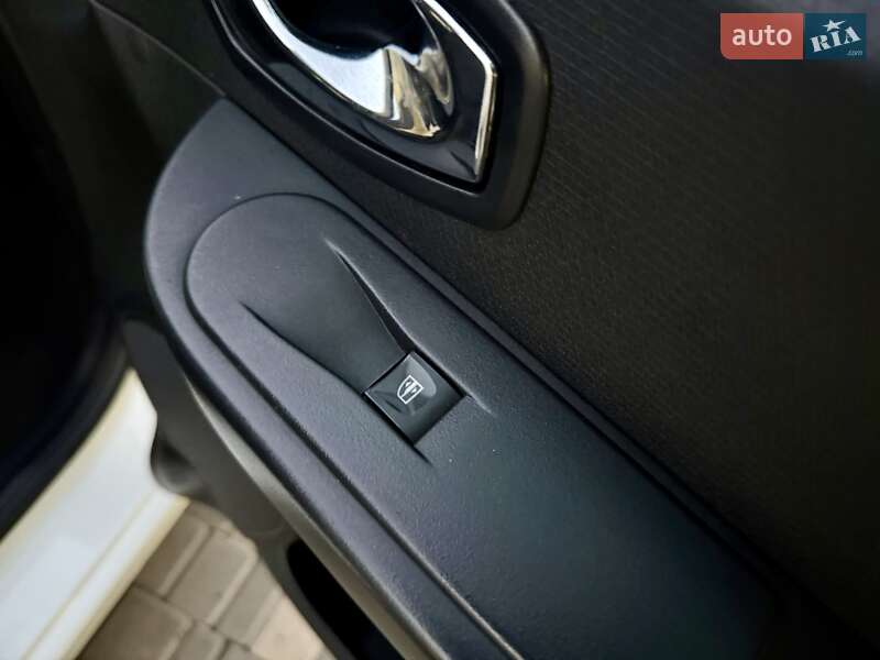 Хэтчбек Renault Clio 2014 в Одессе