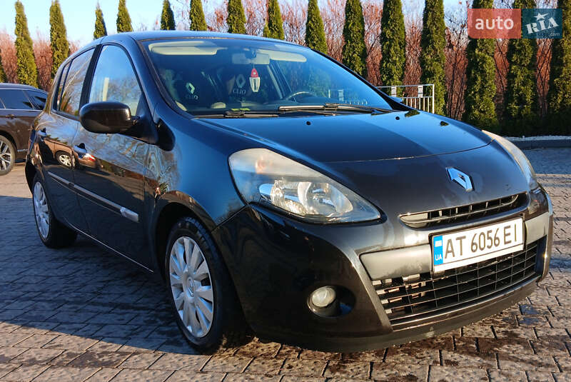 Хетчбек Renault Clio 2011 в Івано-Франківську