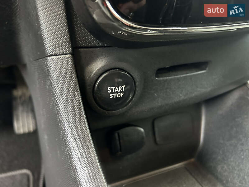 Хетчбек Renault Clio 2015 в Білій Церкві фото 31 Хетчбек Renault Clio 2015 в Білій Церкві