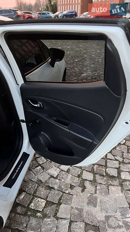 Хетчбек Renault Clio 2016 в Дніпрі