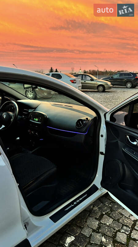 Хетчбек Renault Clio 2016 в Дніпрі