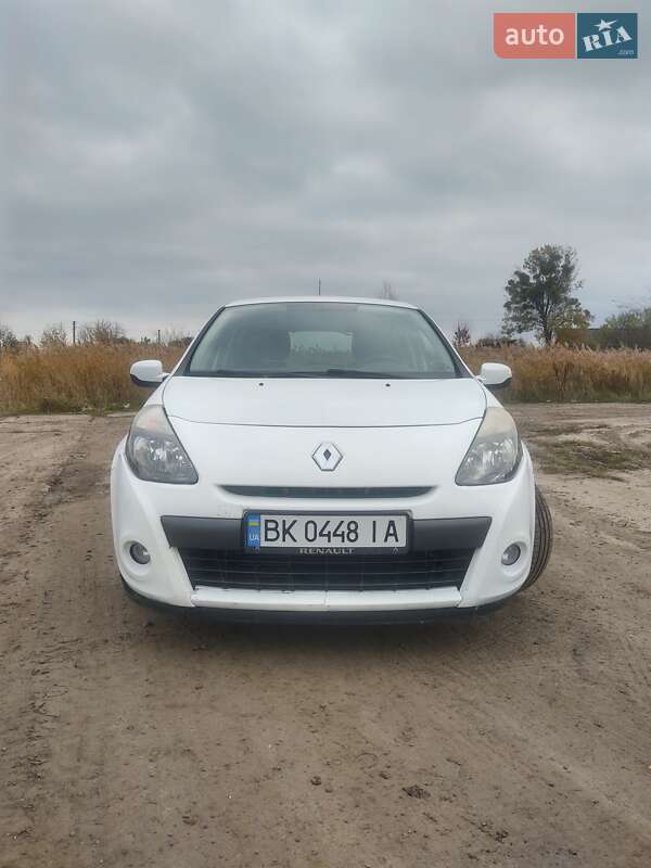Хэтчбек Renault Clio 2012 в Дубно