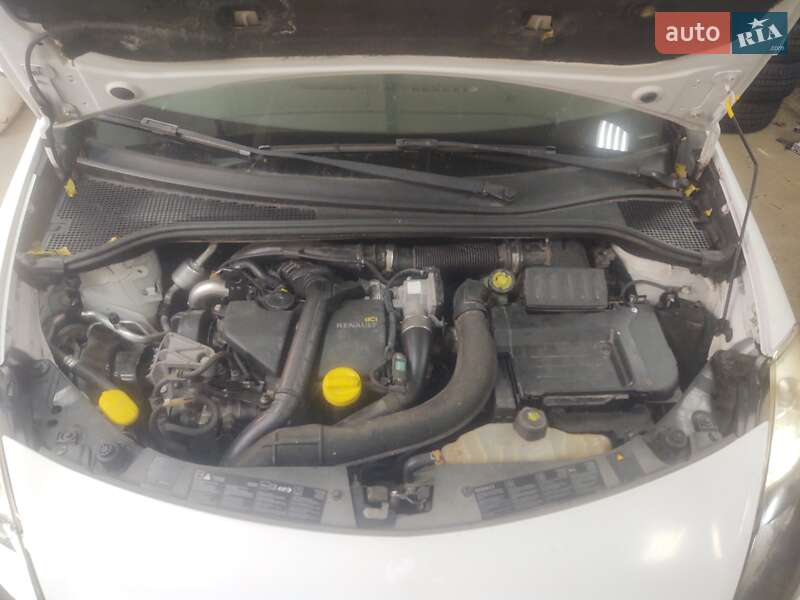 Хэтчбек Renault Clio 2012 в Дубно