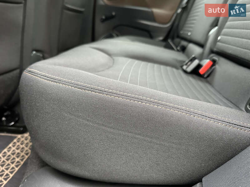 Хетчбек Renault Clio 2013 в Стрию фото 90 Хетчбек Renault Clio 2013 в Стрию