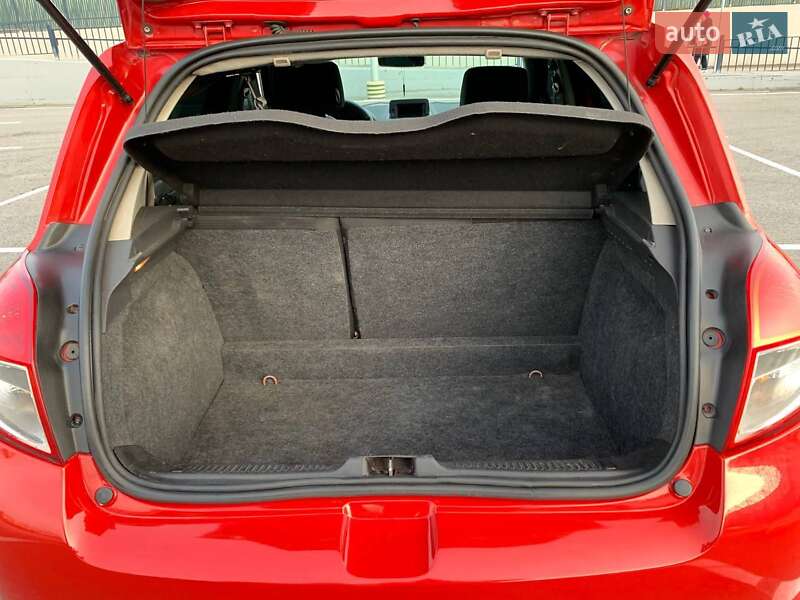 Хетчбек Renault Clio 2012 в Полтаві